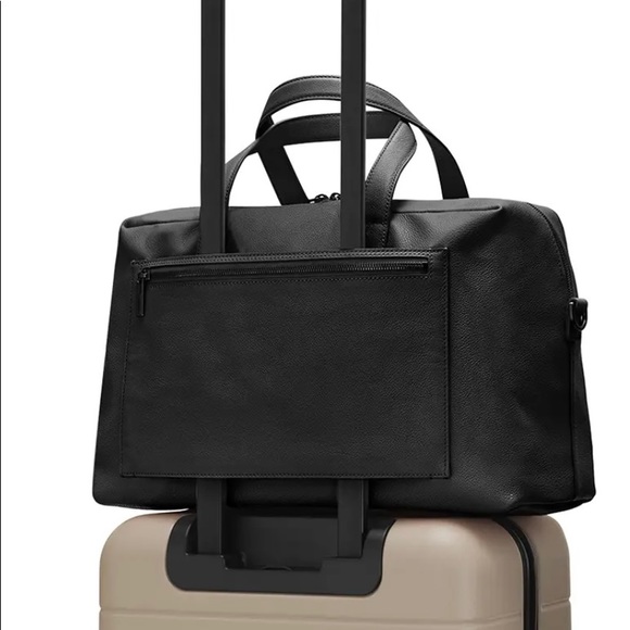 -SOLD Away - The Everywhere Bag (leather) - Picture 2 of 14